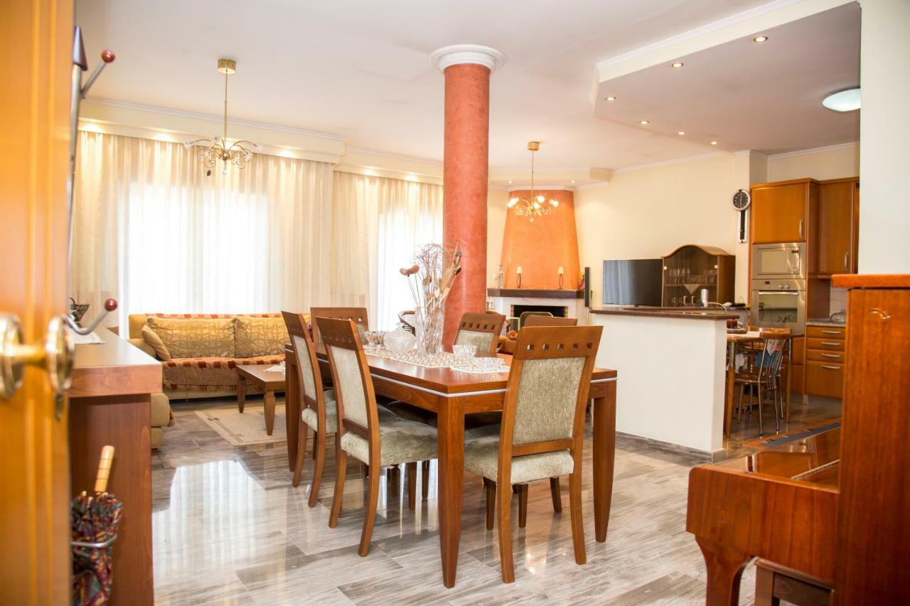 Veta'S Spacious Central Apartment Seres Zewnętrze zdjęcie